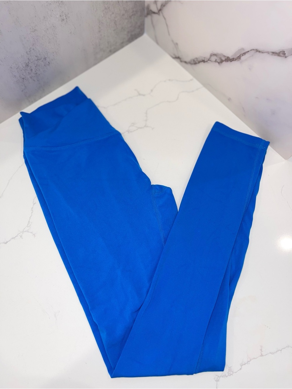 Paragon Fitwear- AirSilk Crossover Sculptseam 
Legging Blue Lagoon